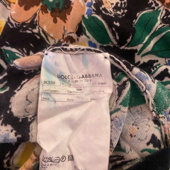 Dolce & Gabbana silk and cashmere v neck sweater - Picture 6 of 13